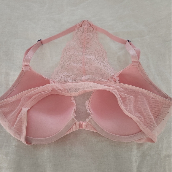 Victoria Secret Bra - Picture 2 of 2